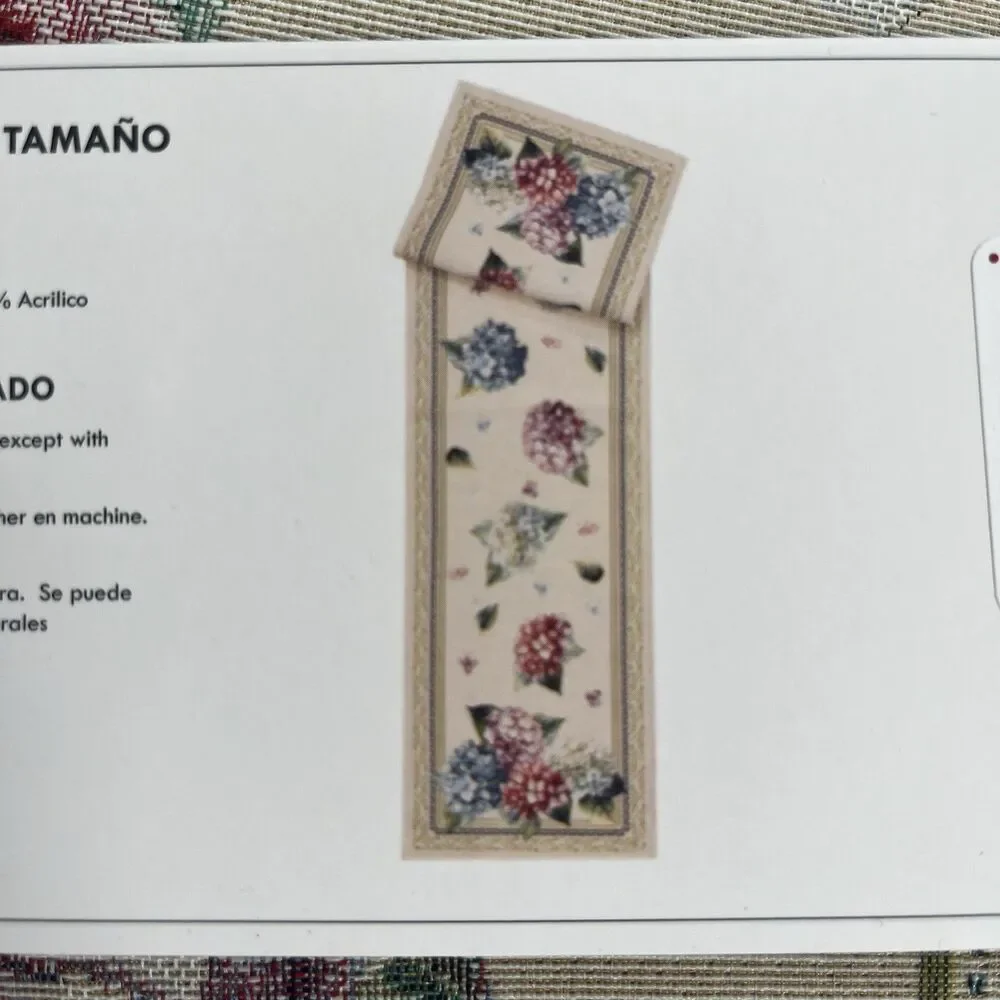 NWT EMME Jacquard Gobelin Tapestry Table Runner Floral Hydrangea Cottage